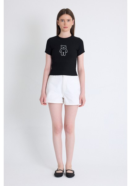 Siyah Ayıcık Işlemeli Slim Fit Crop Tişört 2217 modelleri