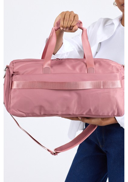 Suya Dayanıklı, Islak Kuru Bölmeli, Geniş Hacimli 21L Seyahat Sporcu Çantası CB00777 modelleri