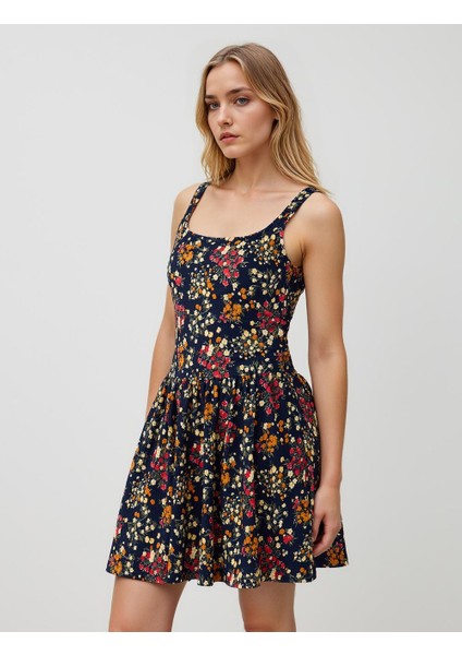 Lacivert Dar Kesim Kare Yaka Örme Elbise modelleri