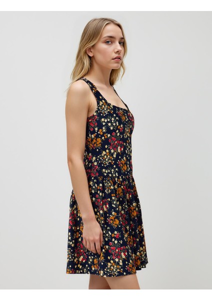 Lacivert Dar Kesim Kare Yaka Örme Elbise fırsatları