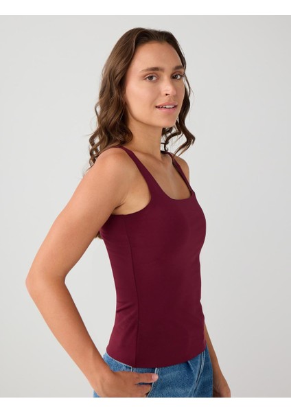 Bordo Dar Kesim Kare Yaka Örme Atlet fırsatları