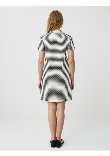 Siyah Kısa Kollu Polo Yaka Çizgili Örme Mini Elbise indirimleri