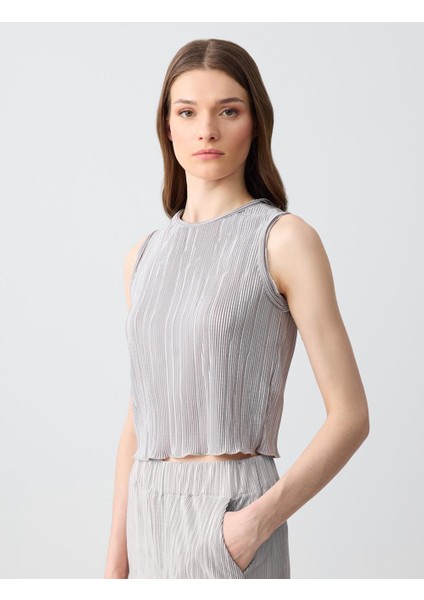 Gümüş Dar Kesim Yuvarlak Yaka Piliseli Örme Bluz modelleri