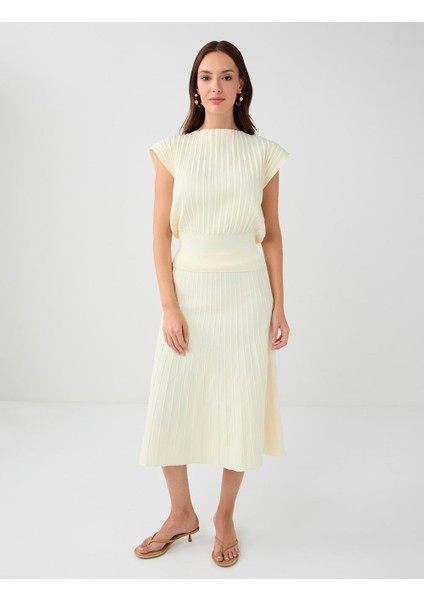 Taş Sıfır Yaka Çizgili Triko Süveter fiyatları