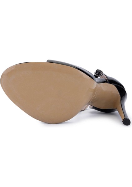 Kadın Hakiki Deri Siyah Rugan Topuklu Ayakkabı 820 910 Bn Ayk Y25 Sıyah Krsk Rgn indirimleri