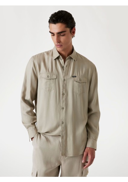 Guess M5YH26WHF70 Washed Fluıd Tencel Erkek Bluz