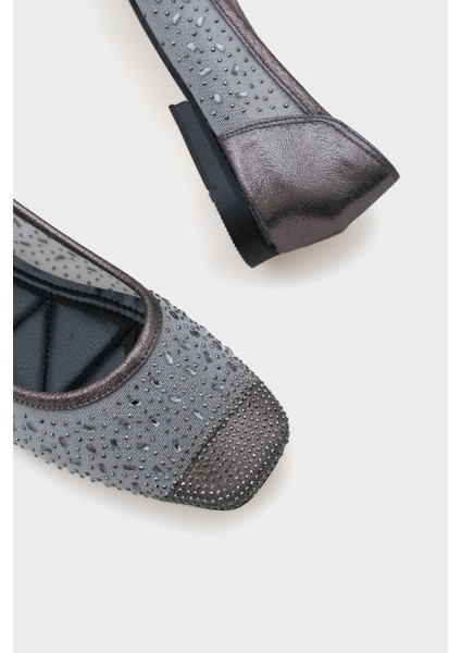 Küt Burunlu Taşlı Dantelli Kadın Babet