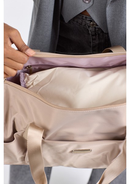 Suya Dayanıklı, Ayarlanabilir Askılı, Ayakkabı Bölmeli, 24,7l Spor Seyahat Çantası CB00802