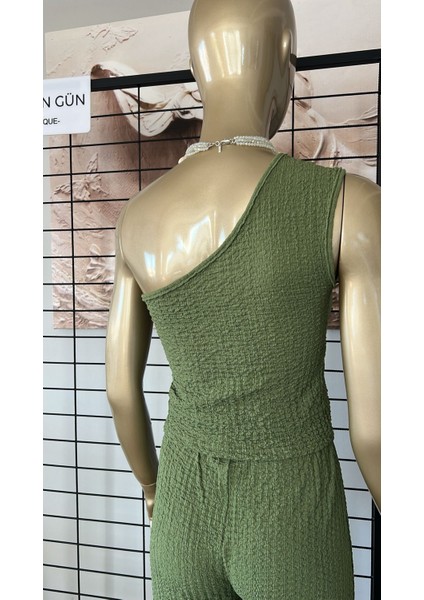 Kadın Yeşil Tek Omuz Bürümcük Kumaş Ikili Takım