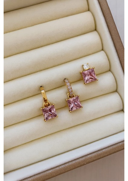 Pembe Zirkon Taşlı Altın Renkli Kadın Küpe Seti