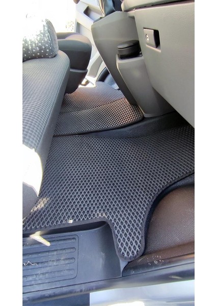 Volkswagen Transporter T6.1 3D Havuzlu Paspas 2019-2023 modelleri