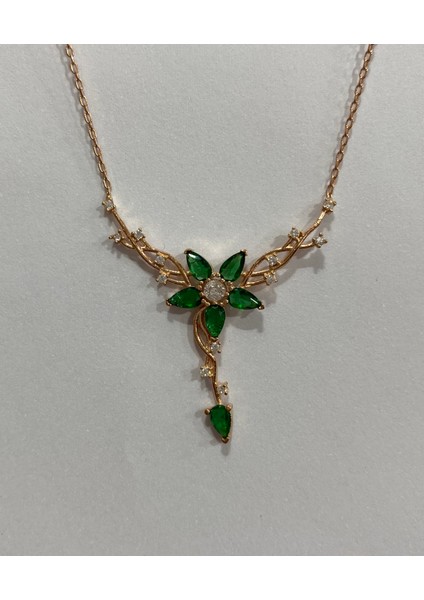 Yeşil Taşlı Lotus Çiçekli Gümüş Şans Kolyesi fiyatları