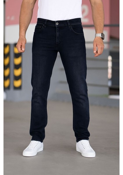 Erkek Koyu Lacivert Renk Regular Fit Rahat Kesim Esnek Likralı Denim Jeans Kot Pantolon
