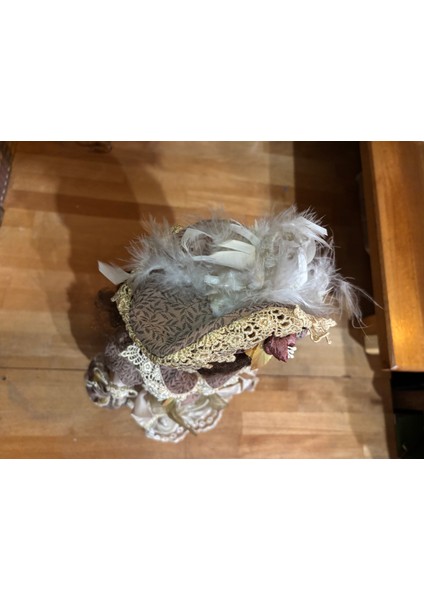 47 cm Boyunda Avrupa Porselen Bebek