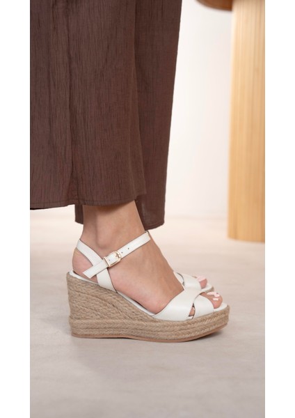 Kuzma Ekru Hakiki Deri Sandalet indirimleri