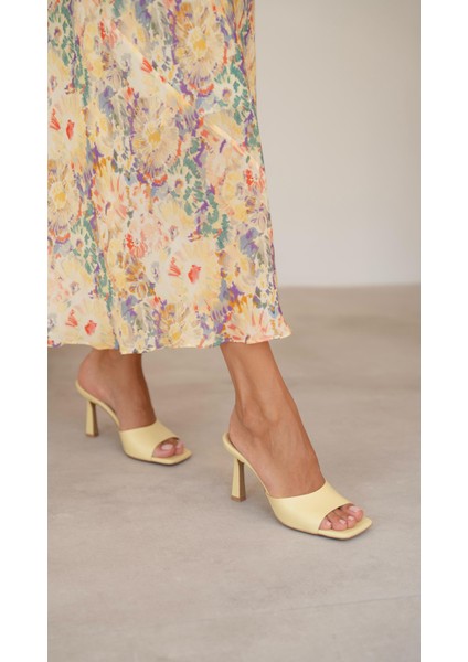 Tammy Sarı Hakiki Deri Terlik fiyatları