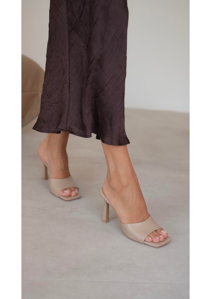 Tammy Ten Hakiki Deri Terlik modelleri