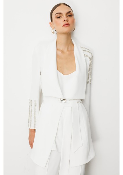 Moda Ilgi Kadın Omuz ve Kol Taş Işleme Detaylı Şal Yaka Kuşaklı Ceket 5007 Ekru fiyatları