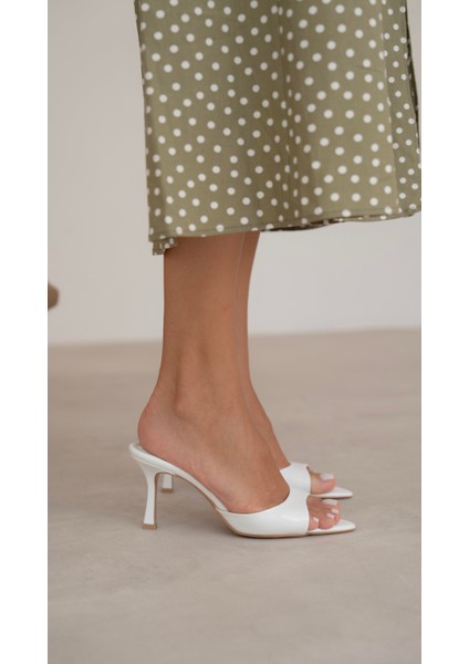 Yoro Beyaz Rugan Hakiki Deri Topuklu Ayakkabı