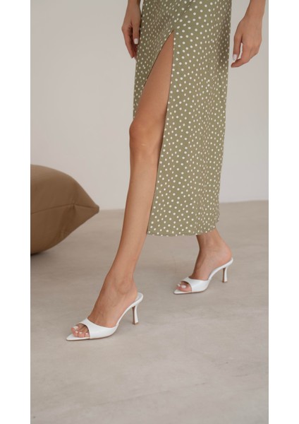 Yoro Beyaz Rugan Hakiki Deri Topuklu Ayakkabı fırsatları