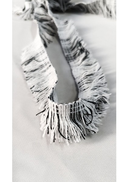 Siyah Beyaz Çift Renk Kenar Püskül Saçak