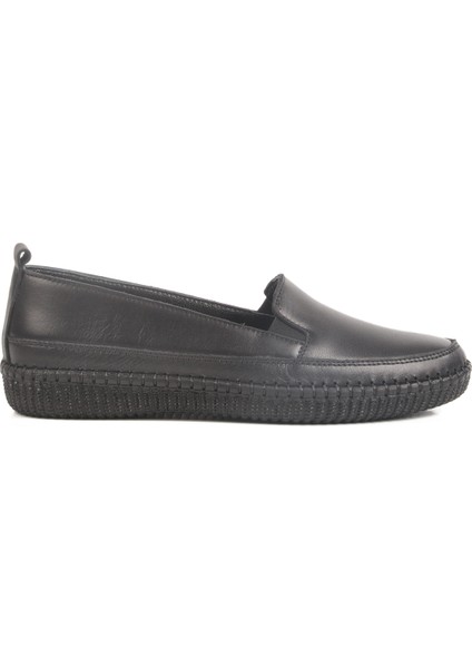 Siyah Hakiki Deri Kadın Günlük Ayakkabı F-7010 Z modelleri