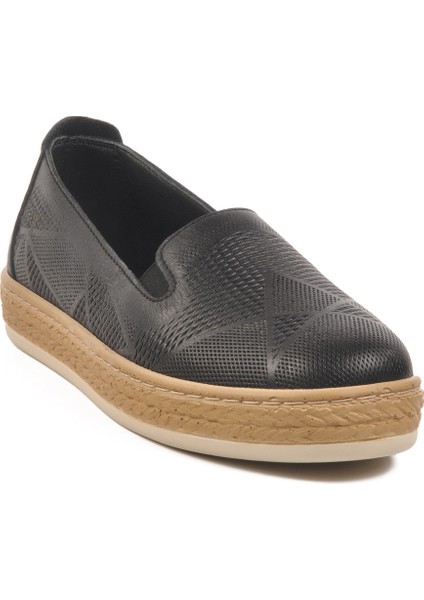 Siyah Hakiki Deri Kadın Günlük Ayakkabı F-2036 Z