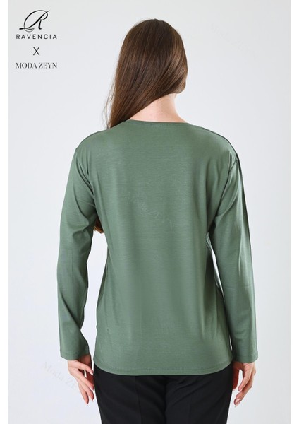 Kadın Orta Yaş ve Üzeri Viskon Yaprak Desenli Eteği Yakası Taşlı Işlemeli Likralı Yeşil Anne Penye Bluz indirimleri