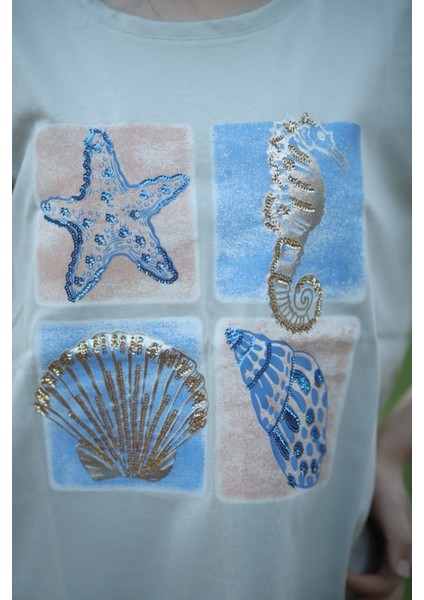 Deniz Kabuğu Işlemeli Tişört