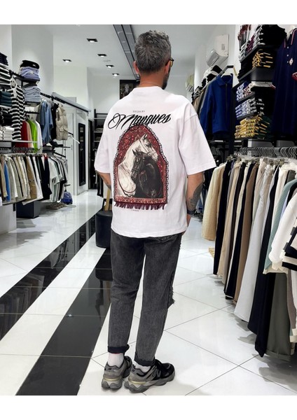 Manques Nakışlı At Figürlü Oversize Erkek T-Shirt modelleri