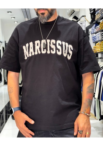 Narcissus Nakış Detaylı Oversize Tişört indirimleri