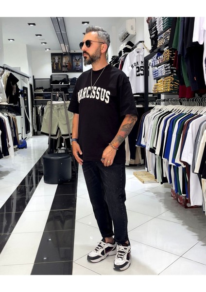 Narcissus Nakış Detaylı Oversize Tişört