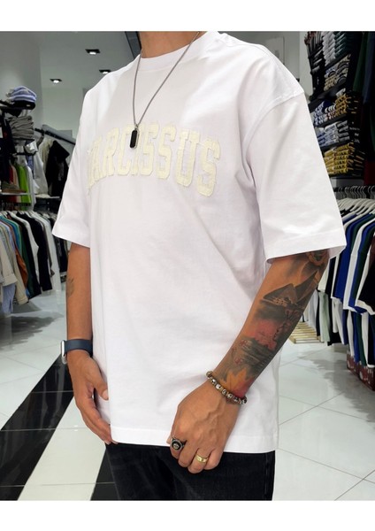 Narcissus Nakış Detaylı Oversize Tişört