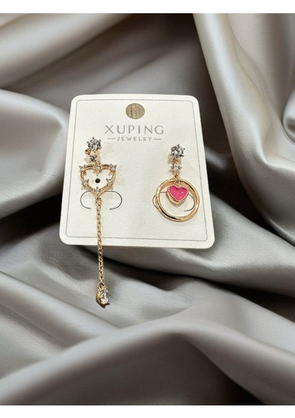 Kadın Gold Renkli Charmlı Kalp Şekilli Çelik Küpe