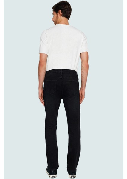 Erkek Modern Boru Paça Jean Pamuk Rahat Kesim Günlük ve Iş Hayatına Uygun Kaliteli Malzeme modelleri