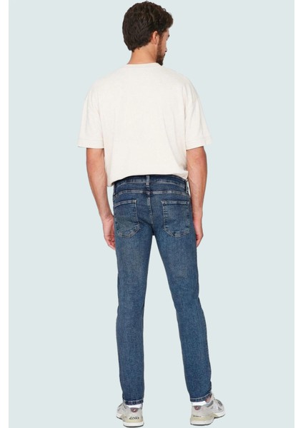 Erkek Koleksiyonu Pamuk Denim Pantolon Dar Kesim Günlük Stil Yaz Aylarının Vazgeçilmezi modelleri