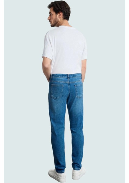 Erkek Günlük Denim Kot Pantolon Pamuk Comfort Kumaş Essential Fit Boru Paça Modern Tasarım modelleri