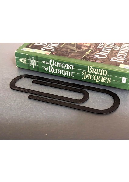 Dev Ataş Tasarımlı Kitap Ayracı