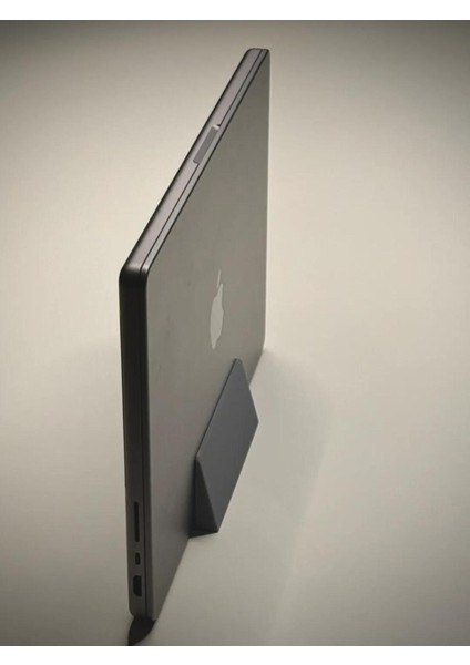MacBook Pro 14" Dikey Masaüstü Standı