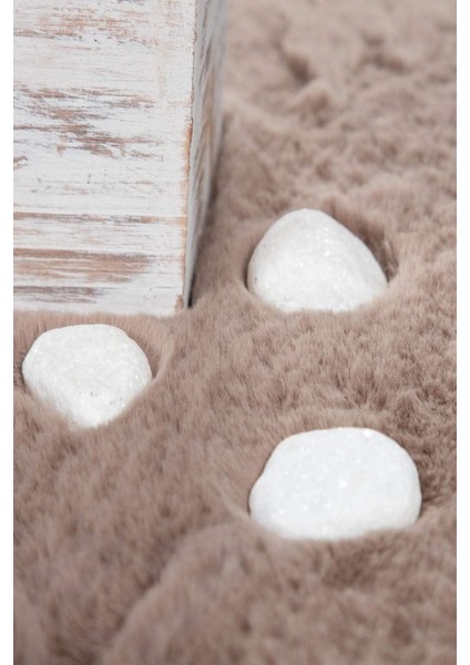 Post Daıre Vizon Renk Yumuşak Havlı Kaymaz Tabanlı ve Yıkanabilir Peluş Halı Antre Banyo Tuvalet Dekoratif Halı fiyatları