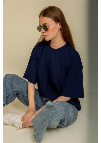 Kadın Lacivert Oversize Bisiklet Yaka %100 Organik Pamuk Düz Basic Yazlık T-Shirt