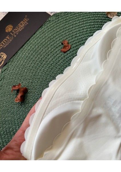 Hazel Silikonlu Askısız Balensiz Lazer Kesim Dikişsiz Çıkarılabilir Padli Ithal Straplez Sütyen fırsatları