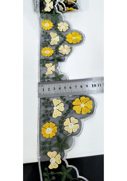 Siyah Tül Üzerine Sarı Çiçek Işlemeli Nakış Şerit fırsatları