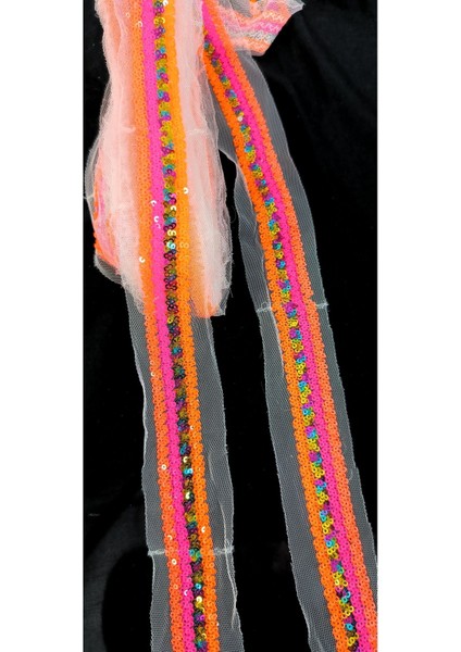 Beyaz Tül Üzerine Neon Turuncu ve Renkli Pul Payet Şerit indirimleri