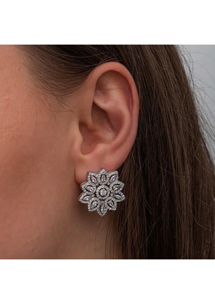 Gümüş Zirkon Taşlı Çiçek Kadın Küpe fiyatları