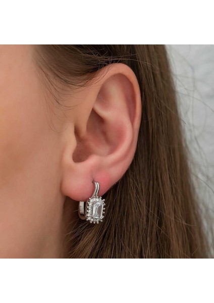 Gümüş Mengeçli Zümrüt Kesim Küpe fırsatları