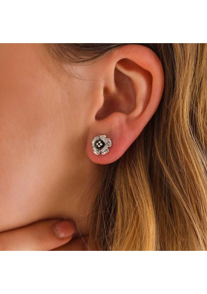 Gümüş Çivili Gül Kadın Küpe fiyatları