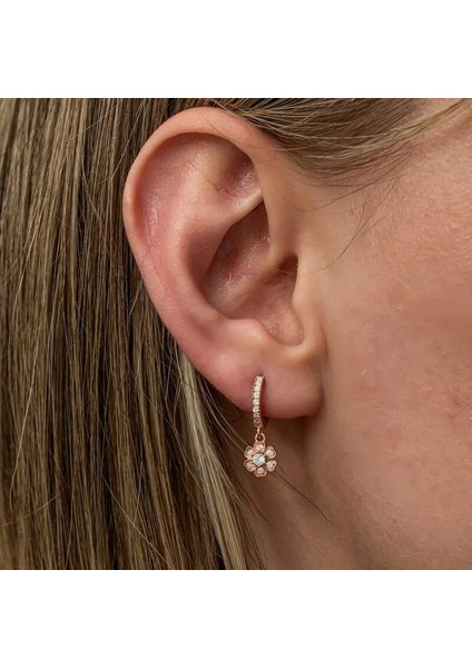 Gümüş Sallantılı Rose Minimal Çiçek Kadın Küpe fiyatları