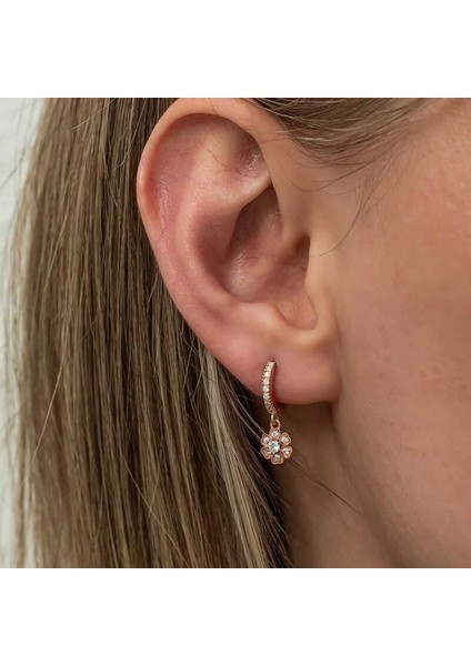 Gümüş Sallantılı Rose Minimal Çiçek Kadın Küpe modelleri