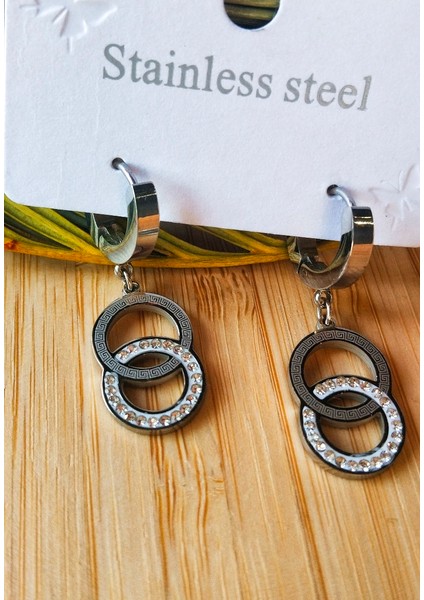 Lüks Figürlü Gösterişli Parıltılı Küpe